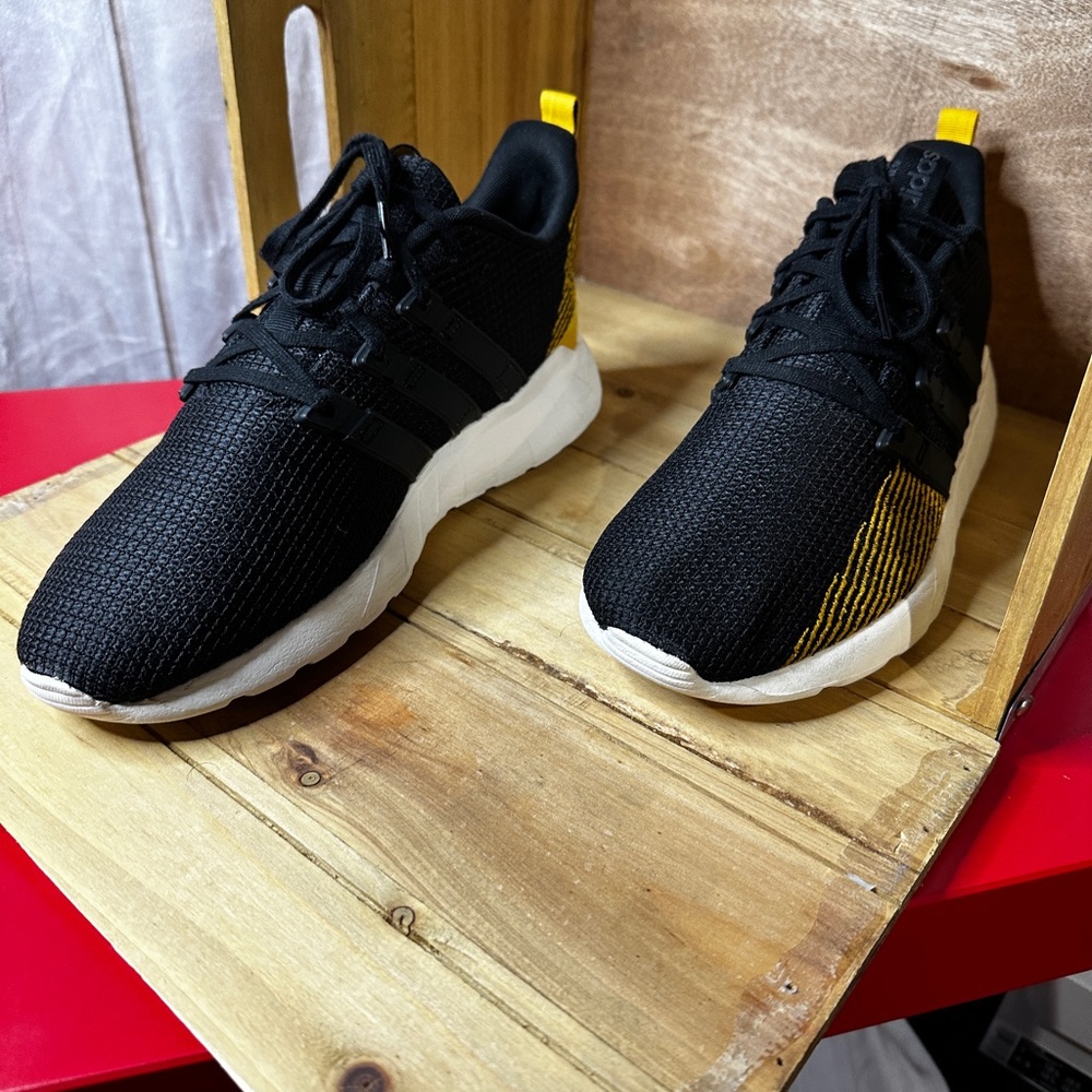 Adidas Questar Flow